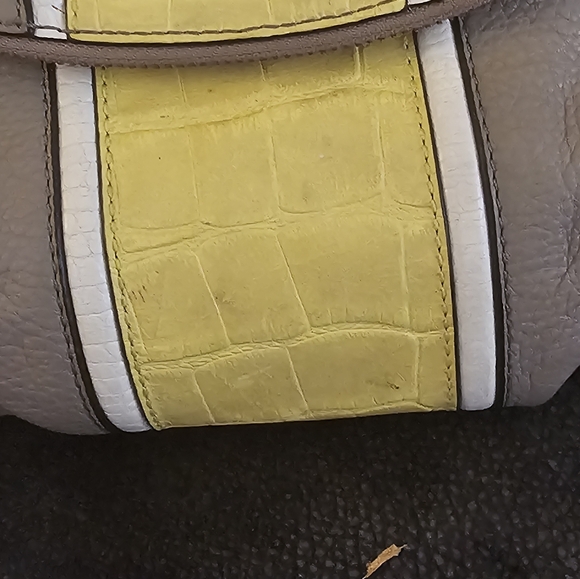 Marc by Marc Jacob's Crossbody - Picture 2 of 7